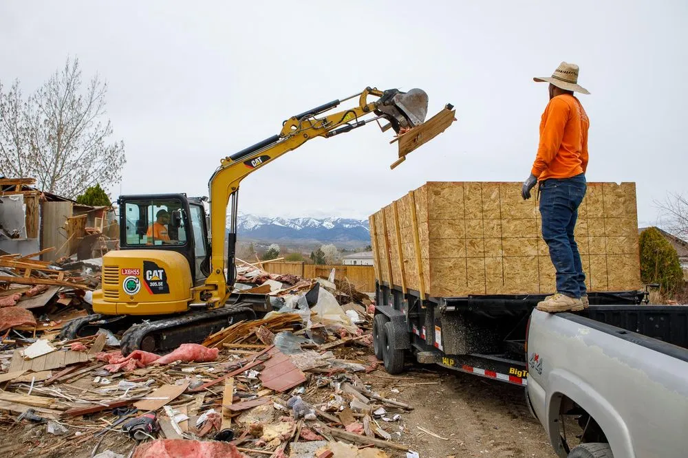 Top-rated garden landscaping experts serving Livermore, CA - Nick's Demo & Hauling