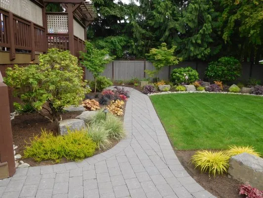 Nick's Eastside Landscaping Logo