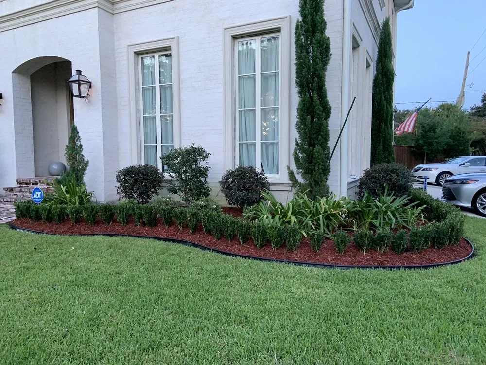 Custom outdoor landscaping in Marrero, LA by Nick's Exterior Home Maintenance