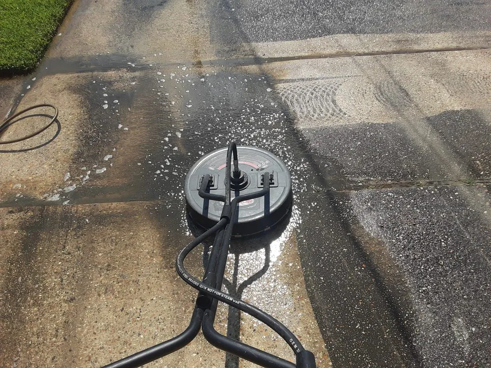 Expert lawn mowing service in Marrero, LA - Nick's Exterior Home Maintenance