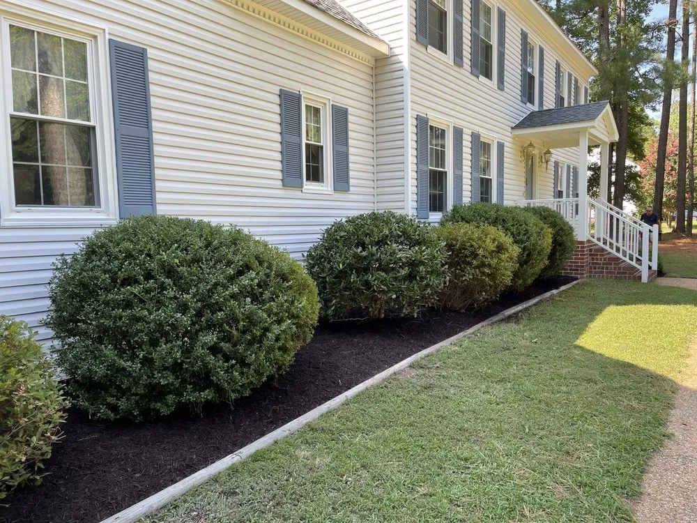 Affordable yard cleanup service experts serving Glen Allen, VA - Nick's Landscape & Design