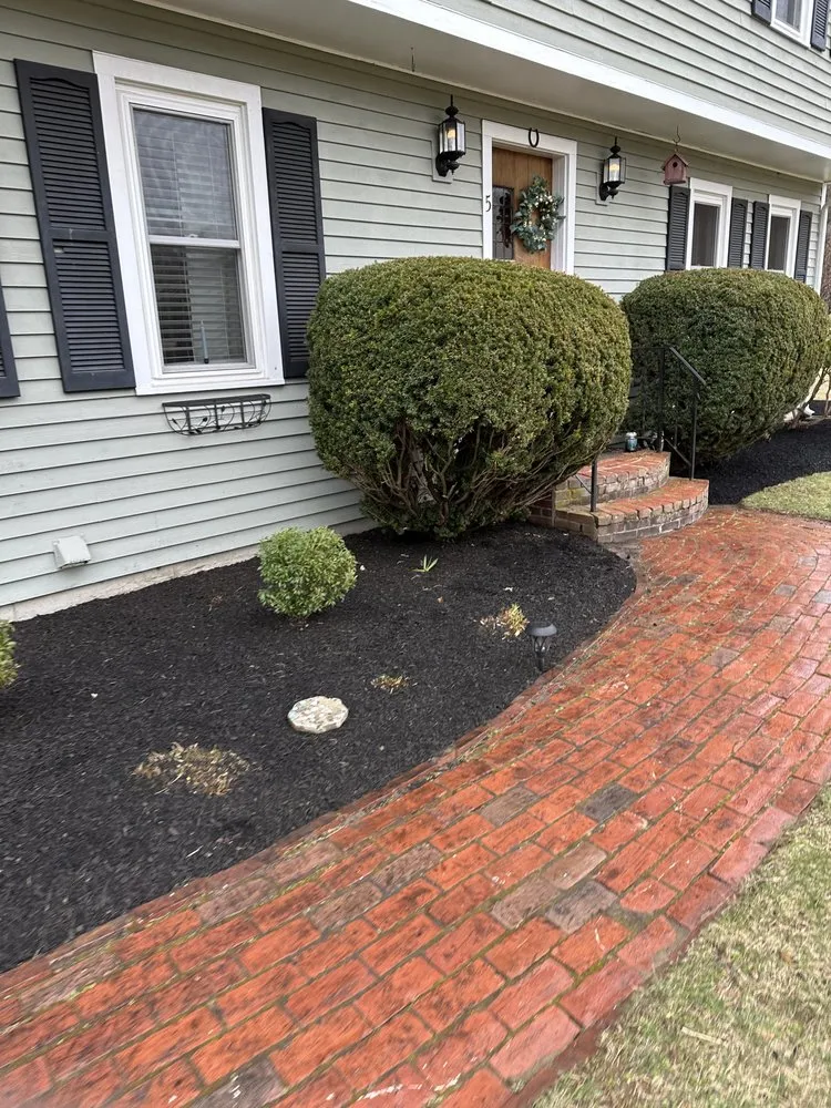 Expert garden landscaping for beautiful yards in Upton, MA by Nicks Landscaping