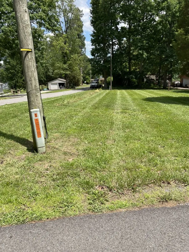 Top-rated garden landscaping experts serving Gilbertsville, KY - Nicks Lawn Care