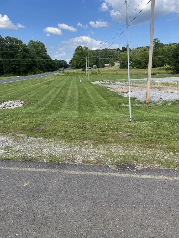 Reliable yard maintenance for homes across Gilbertsville, KY - Nicks Lawn Care