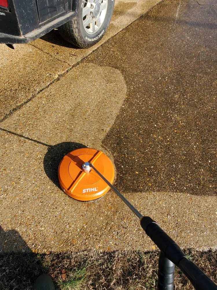 Top-rated yard maintenance for year-round maintenance across Doniphan, MO - Nick's Lawn Maintenance & Powerwashing