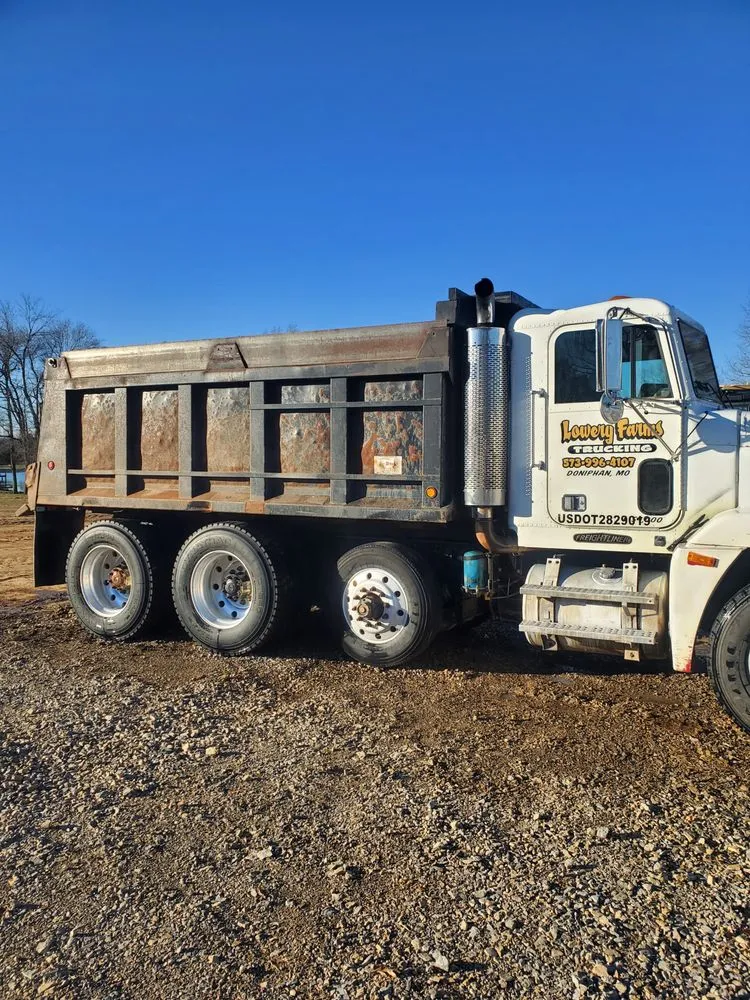 Top-rated landscape installation with custom design in Doniphan, MO by Nick's Lawn Maintenance & Powerwashing