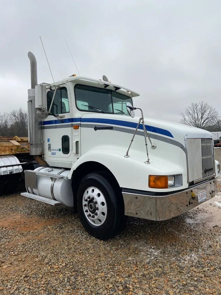 Professional yard cleanup service in Doniphan, MO by Nick's Lawn Maintenance & Powerwashing