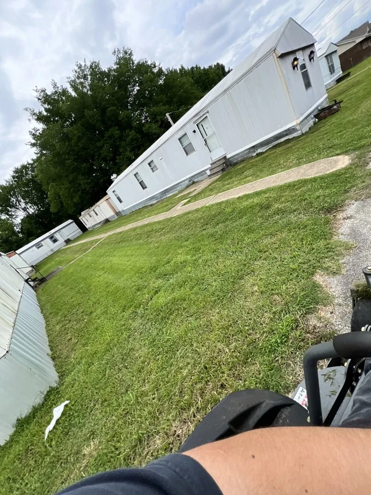Top-rated lawn mowing service for beautiful yards in Jonesboro, AR by Nicks Lawn Mowing