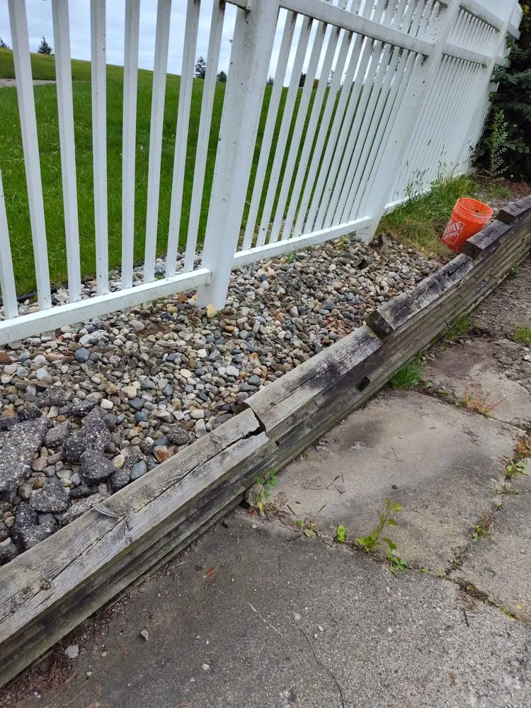 Top-rated lawn mowing service in Flint, MI by Nick's Outdoor services