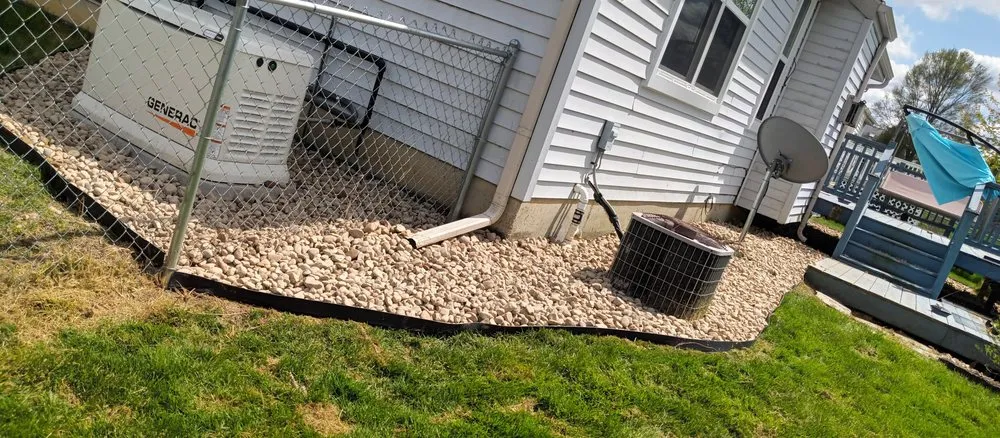 Expert lawn mowing service experts serving Flint, MI - Nick's Outdoor services