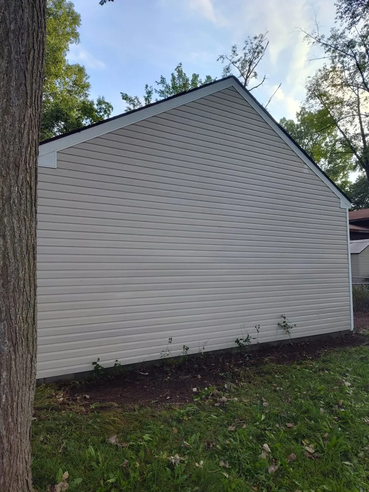 Custom lawn mowing service in Flint, MI by Nick's Outdoor services