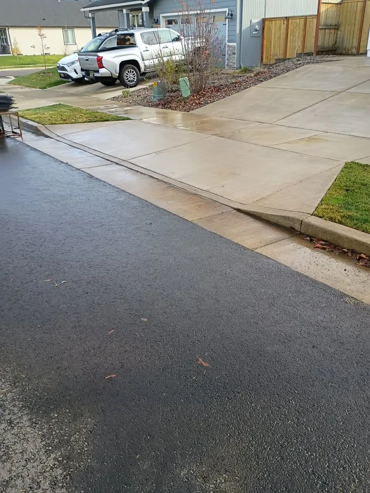 Trusted outdoor landscaping for beautiful yards in Albany, OR by Nicks Yard & Home