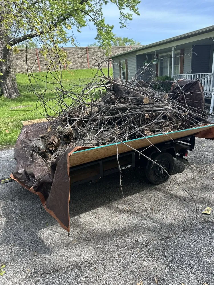 Custom outdoor landscaping experts serving Belleville, IL - Nicky Mows