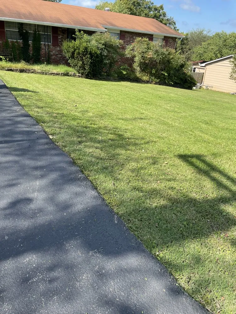 Local garden landscaping in Knoxville, TN - Nico & Ron Landscaping