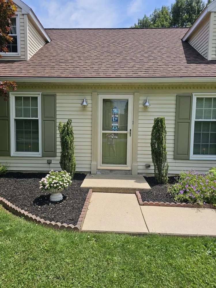 Professional yard maintenance for beautiful yards in Lancaster, PA by Nicole's Landscaping