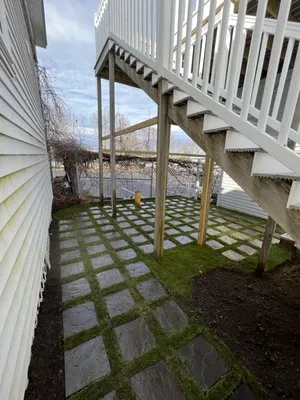 Nicoll's Landscaping Logo