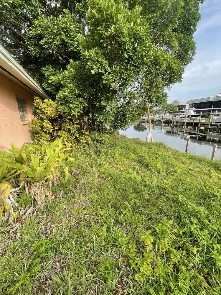Trusted landscape installation in Bradenton, FL by Nic's Lawn Service