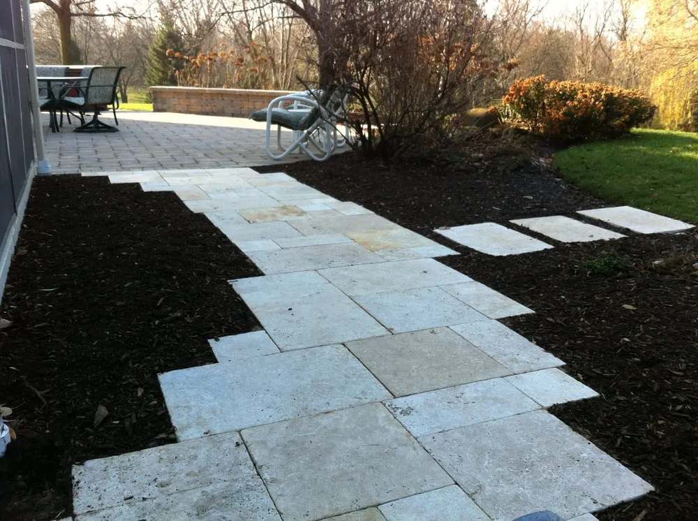 Expert garden landscaping experts serving Woodstock, IL - Nierman Landscape & Design