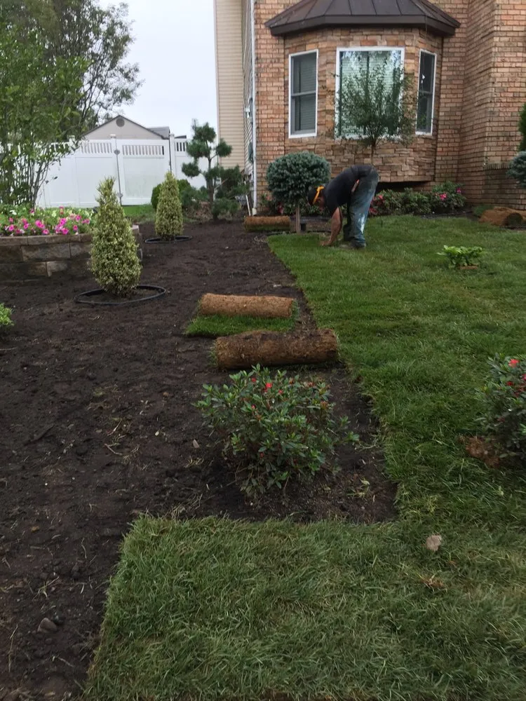 Top-rated garden landscaping in Staten Island, NY by Nieto & Sons