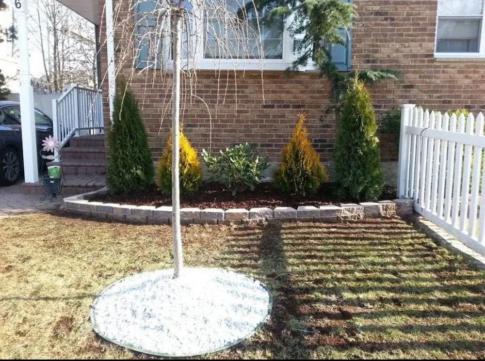 Trusted yard maintenance for homes in Staten Island, NY by Nieto & Sons