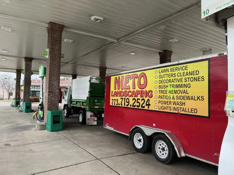 Local lawn mowing service experts serving Chicago, IL - Nieto Landscaping