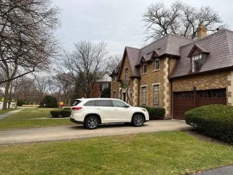 Affordable residential landscaping in Chicago, IL by Nieto Landscaping