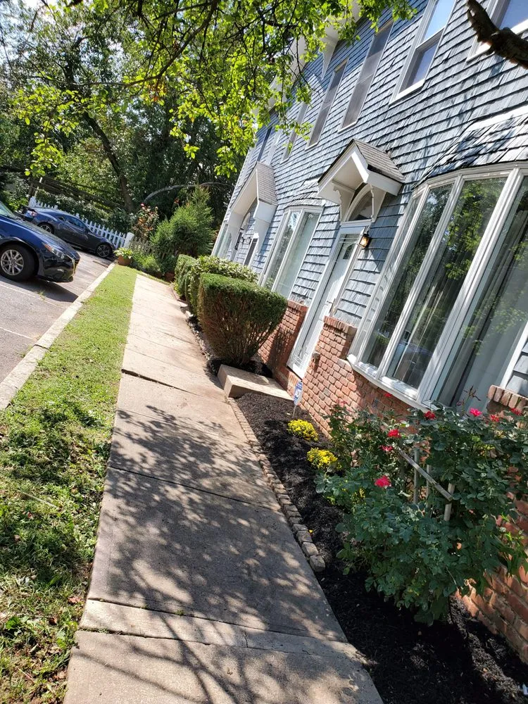 Professional yard maintenance for beautiful yards in New Brunswick, NJ by NIETO Landscaping