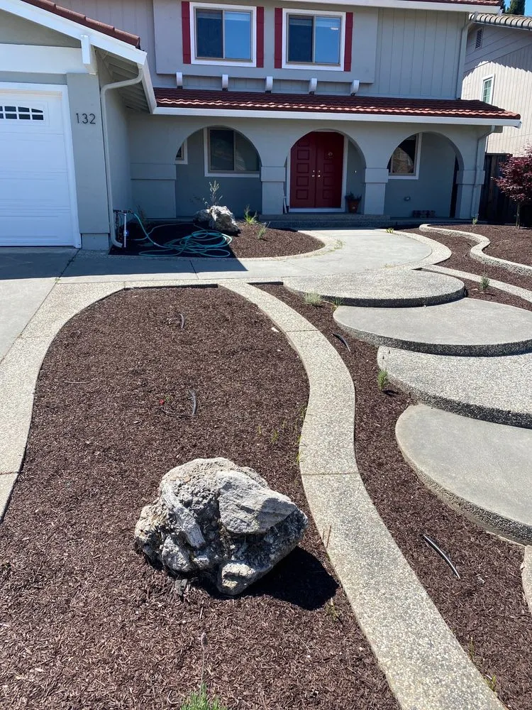 Professional garden landscaping in Santa Clara, CA by Nieto's Landscaping And Gardening