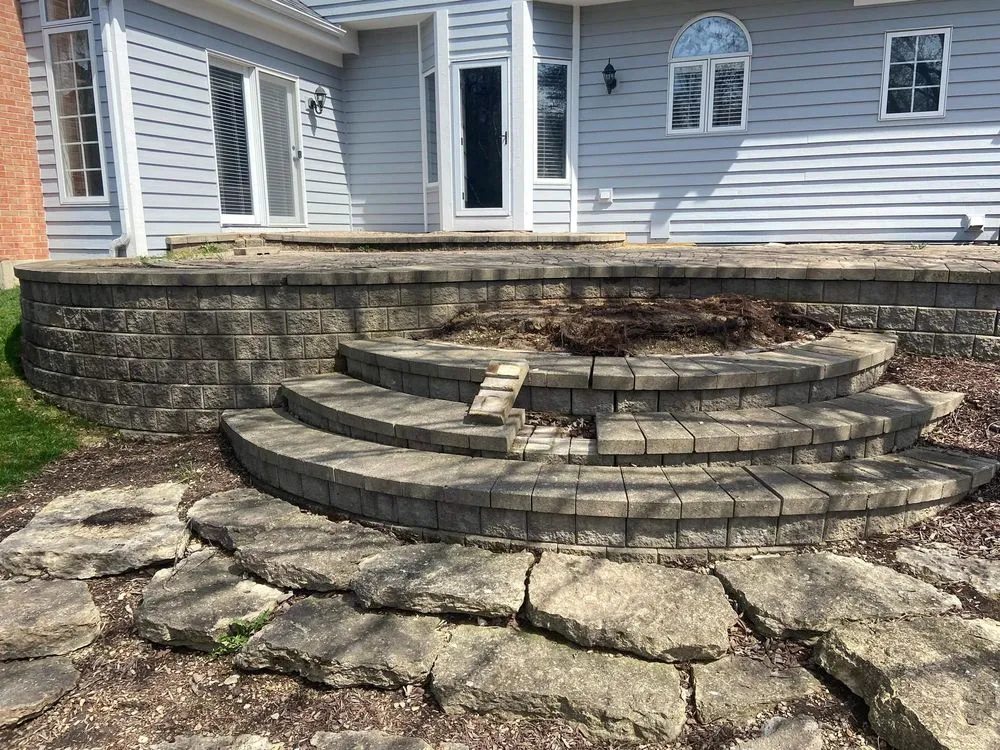 Reliable outdoor landscaping in Elgin, IL - Nieves Landscaping