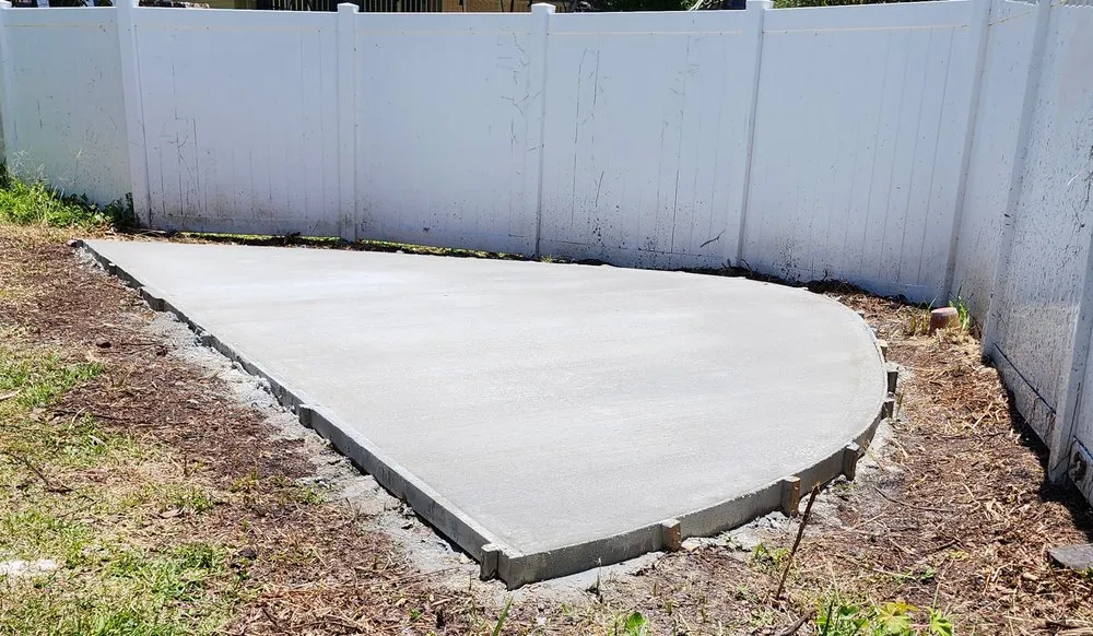 Local yard cleanup service with custom design across Seminole, FL - Nieves Lawn Care