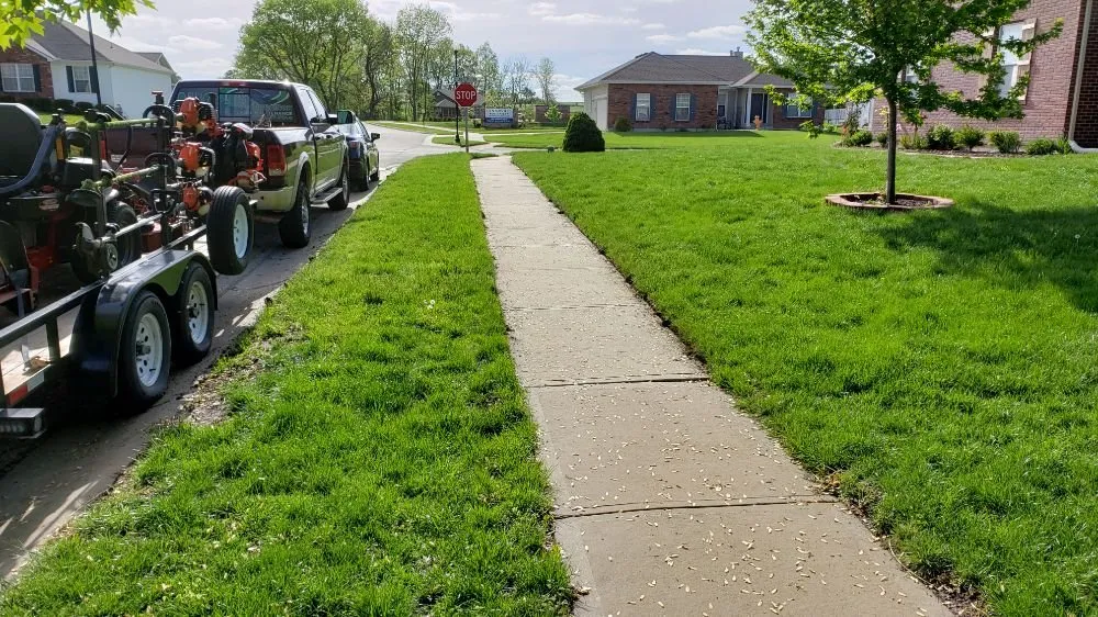 Affordable landscaping services with custom design in Kearney, MO by Nighs Cutting Edge Lawn Maintenance