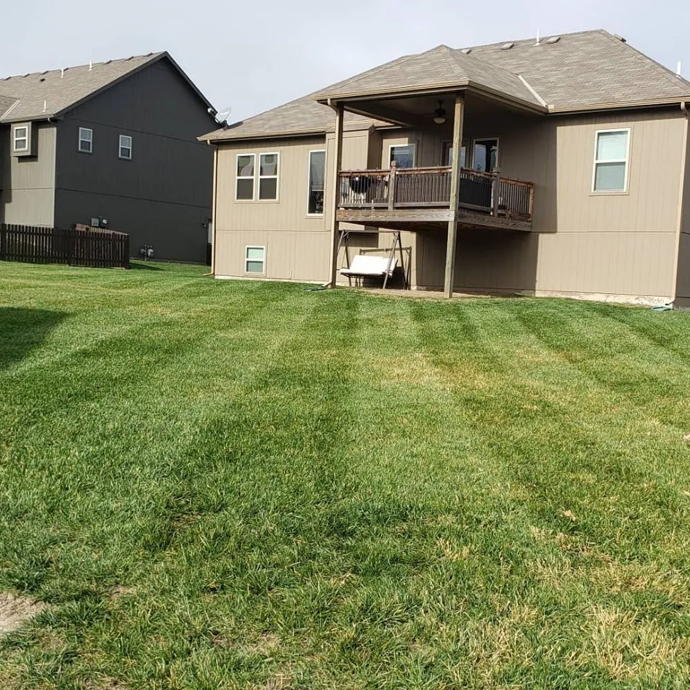 Expert landscaping services in Kearney, MO - Nighs Cutting Edge Lawn Maintenance