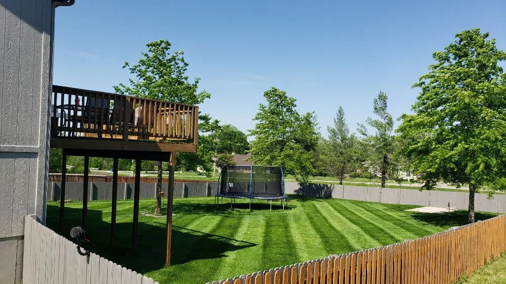 Custom yard maintenance in Kearney, MO - Nighs Cutting Edge Lawn Maintenance