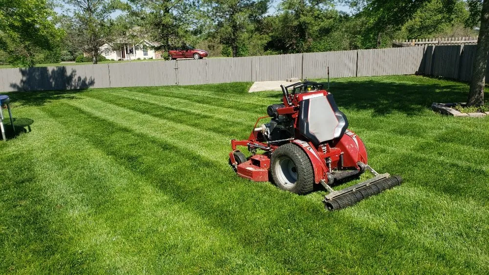 Professional landscape installation experts serving Kearney, MO - Nighs Cutting Edge Lawn Maintenance