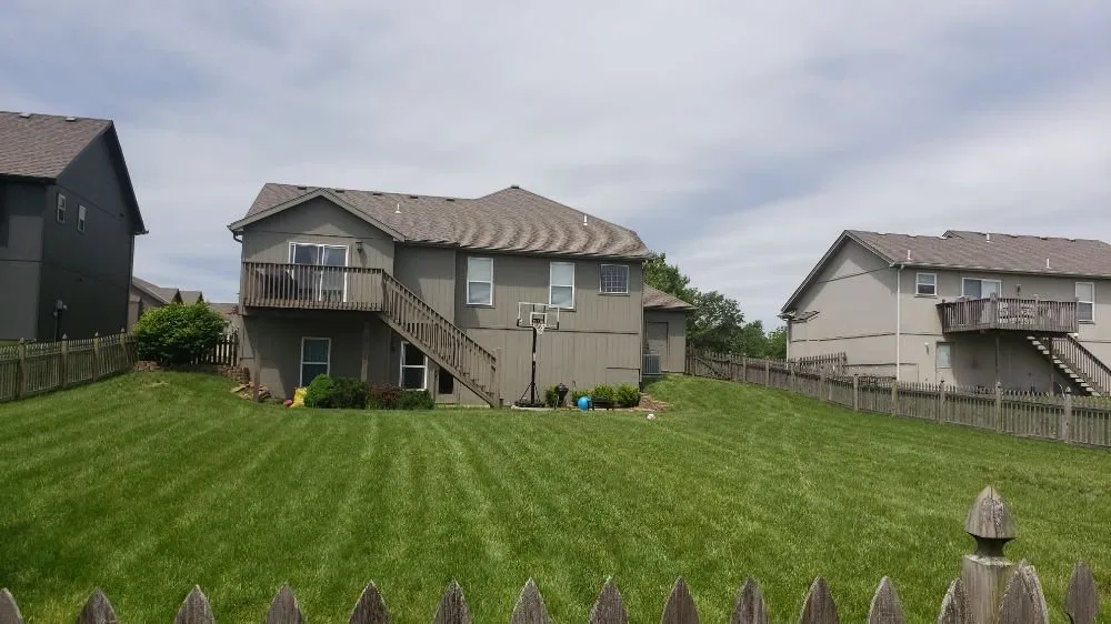 Local residential landscaping in Kearney, MO by Nighs Cutting Edge Lawn Maintenance