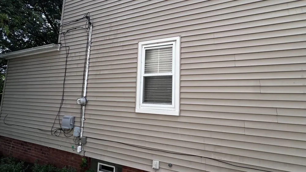 Top-rated yard cleanup service for beautiful yards across Shaker Heights, OH - Niko Washing Enterprise