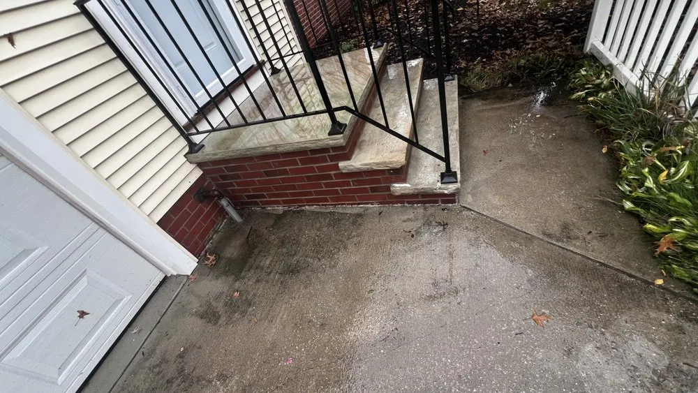 Professional landscape installation for beautiful yards in Shaker Heights, OH by Niko Washing Enterprise