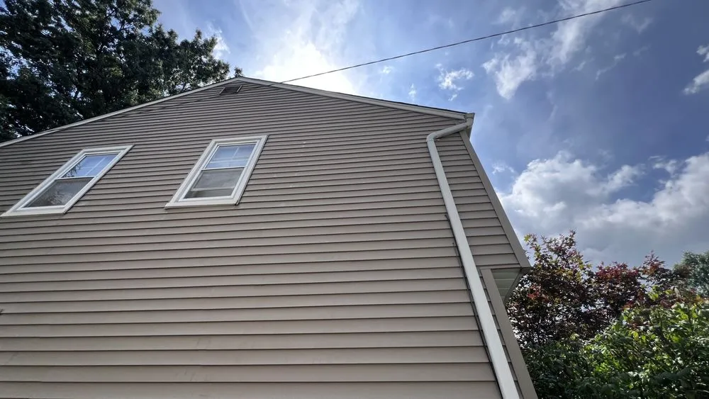 Expert yard maintenance in Shaker Heights, OH by Niko Washing Enterprise