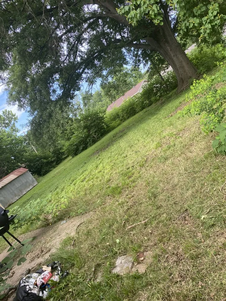 Reliable lawn mowing service in Bossier City, LA by Niks Land and Lawn Company