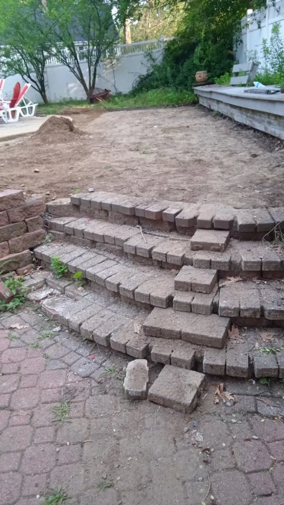 Local yard cleanup service for outdoor upgrades in Framingham, MA by Nilcleaning