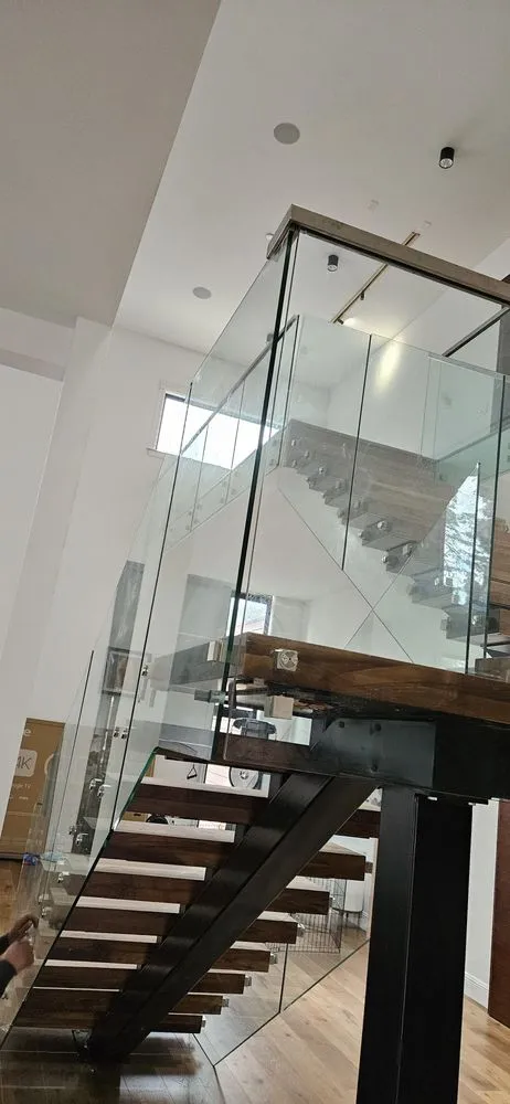 Top-rated yard cleanup service in Kenmore, WA - Nilo Handyman