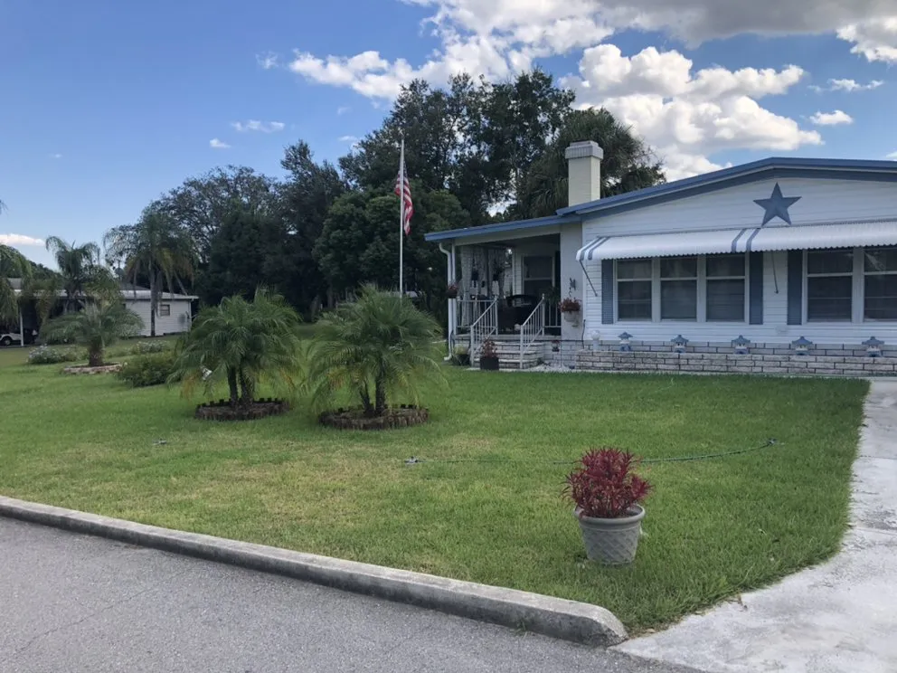 Local landscaping services in Brooksville, FL by Nimmo Indoor Outdoor Services