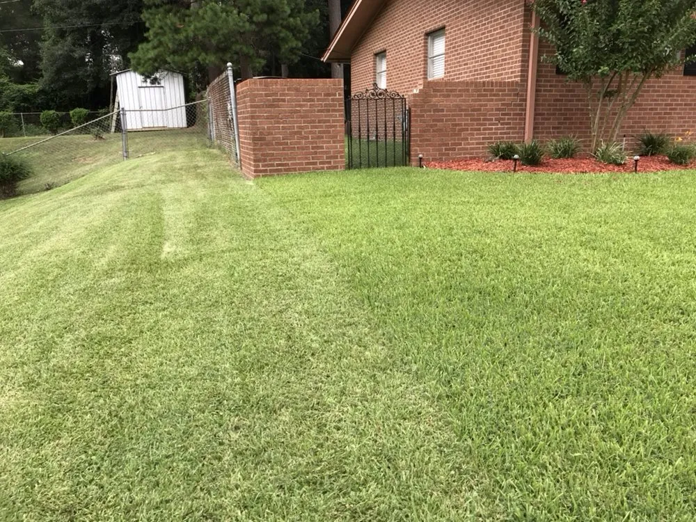 Custom lawn care service in El Dorado, AR by Nine to Five Lawn Care