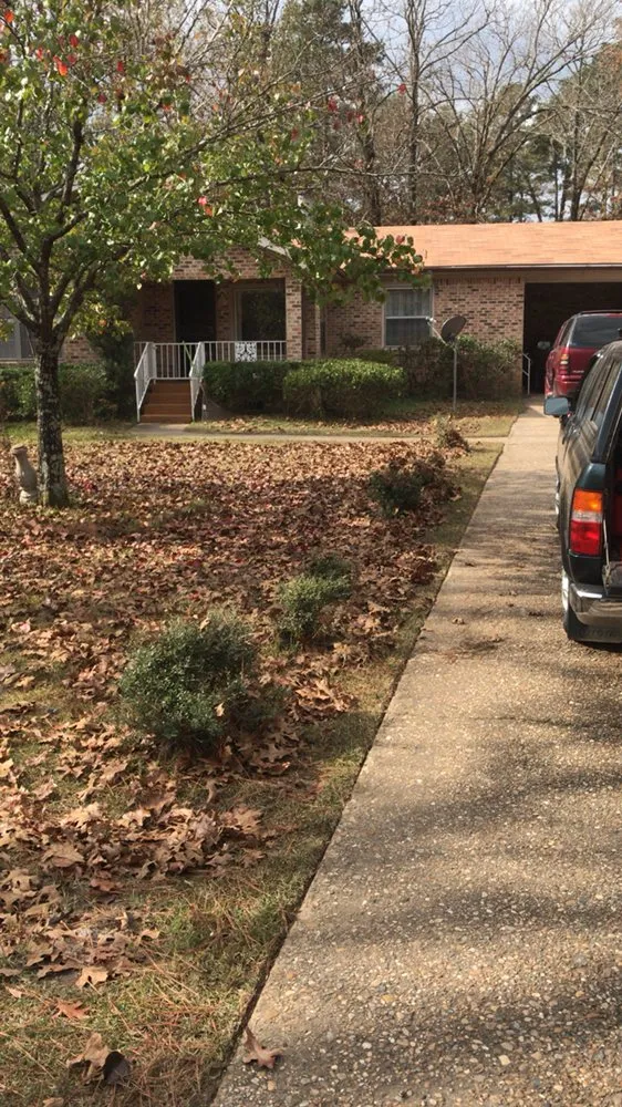 Professional garden landscaping experts serving El Dorado, AR - Nine to Five Lawn Care