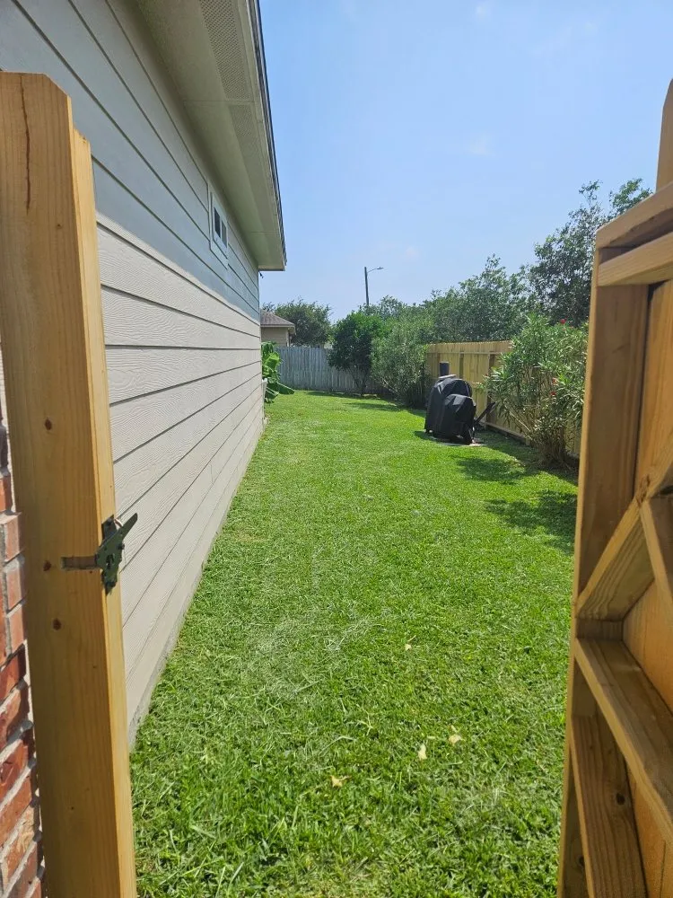 Affordable landscape design in Corpus Christi, TX by Nino's Kingdom Landscaping