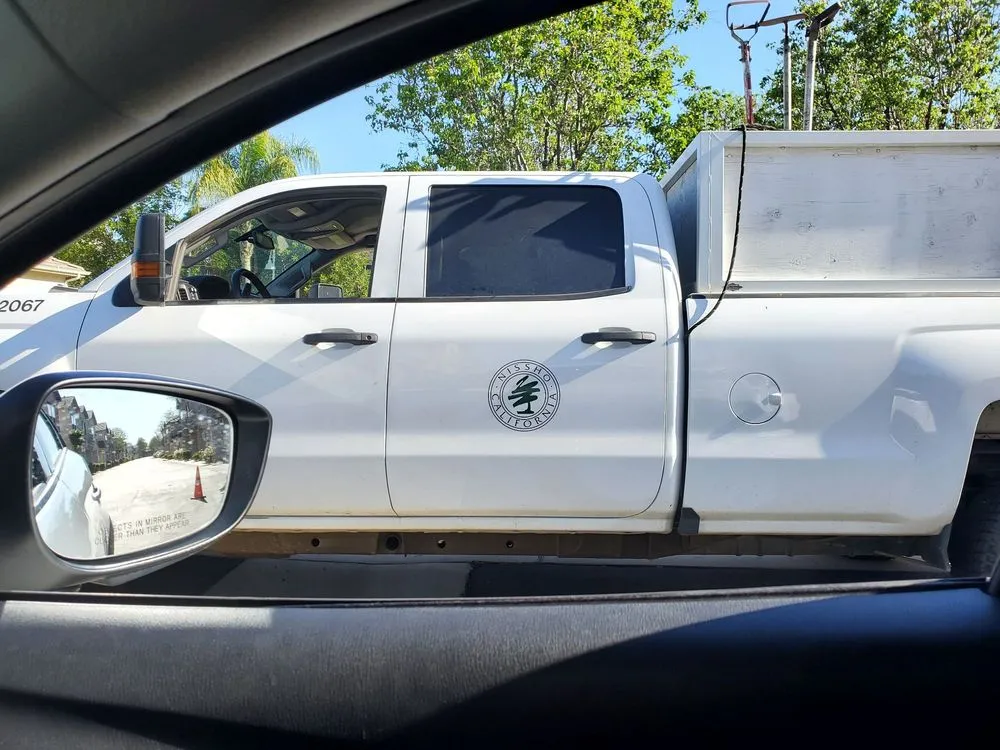 Reliable lawn mowing service experts serving Vista, CA - Nissho of California