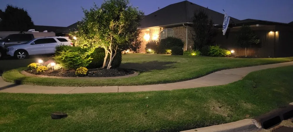 Reliable lawn mowing service for year-round maintenance across Yukon, OK - Nitro Green Lawn