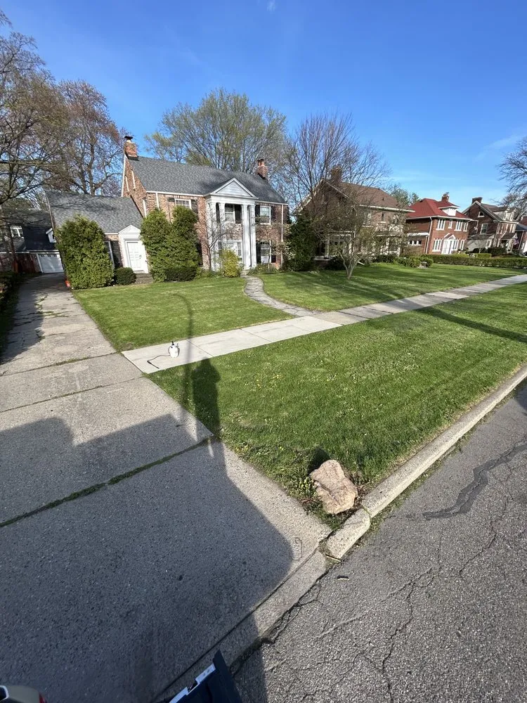 Affordable outdoor landscaping in Grosse Pointe, MI - Nitro Services