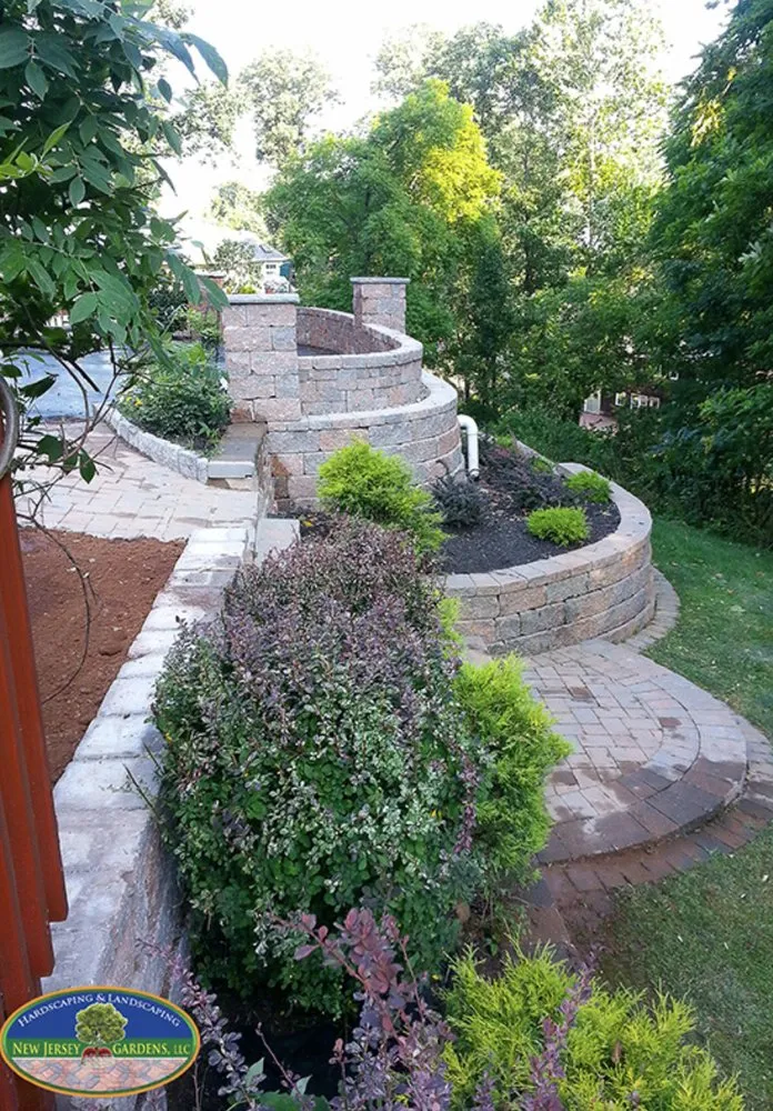 Custom yard maintenance in East Windsor, NJ - NJ Hardscaping & Landscaping
