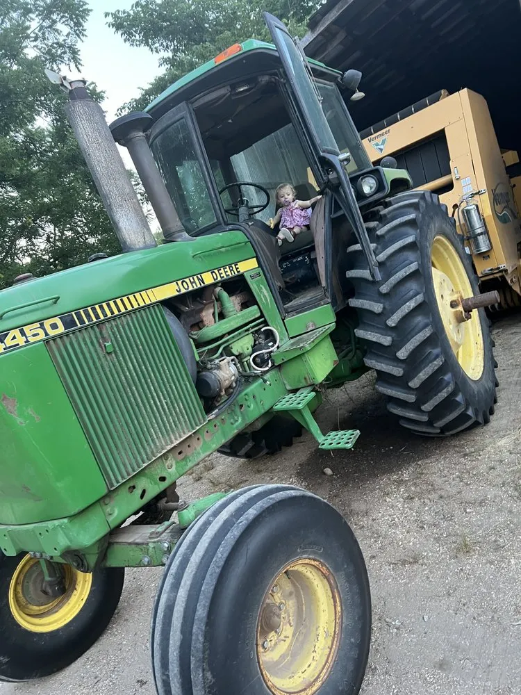 Reliable yard cleanup service for homes across Perryville, MO - N&J landscaping and equipment works